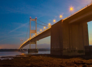 Siła słabych więzi